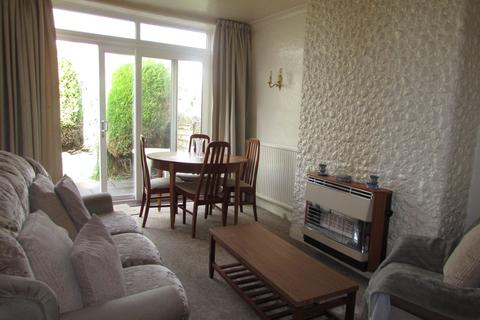 18 Crossgate Avenue, Manchester, M22 8AW