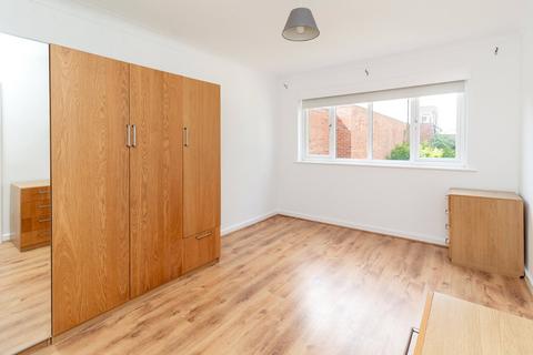 2 bedroom apartment for sale, Drive Court, The Drive, Edgware, HA8