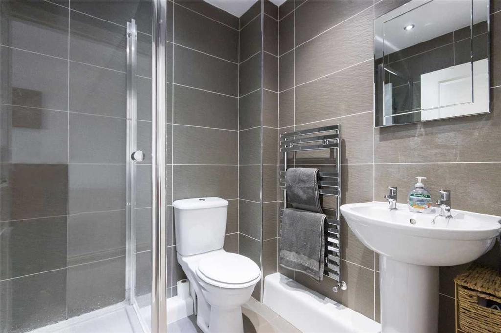 Master En-Suite
