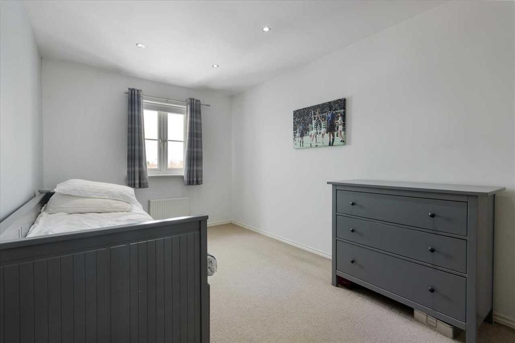 Bedroom Two (2)