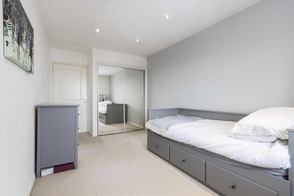 Bedroom Two (3)
