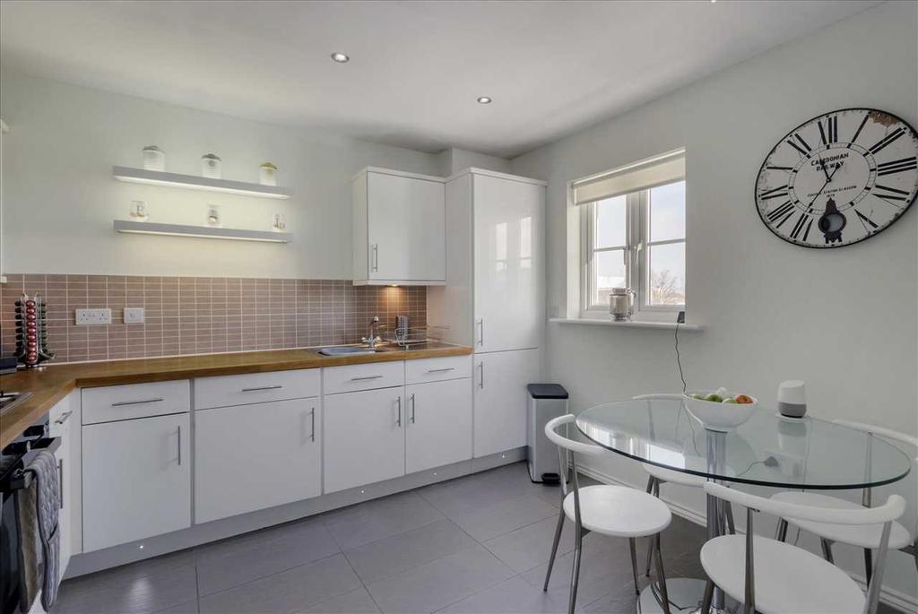 Kitchen Dining (2)