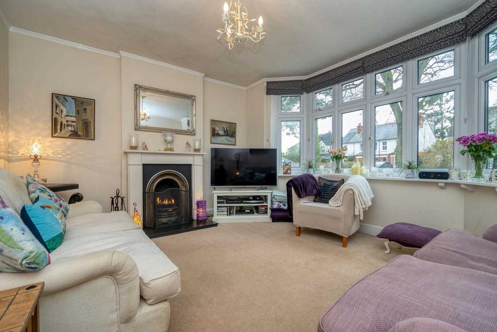 Kidmore Road, Caversham Heights, Reading 3 bed semidetached house for
