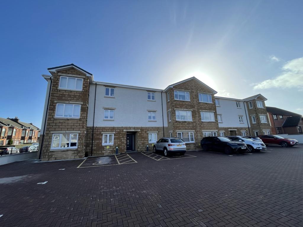 Barrowfield Street, Coatbridge ML5 2 bed flat £135,000