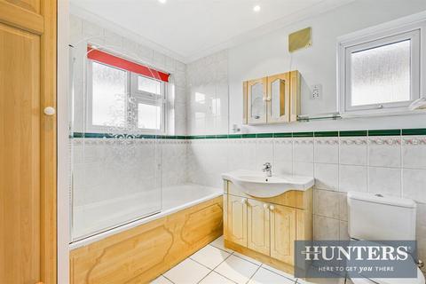 2 Reigate Road, Epsom, KT17 1PH