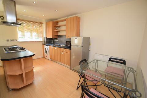 2 bedroom flat to rent, Stretford Road, Hulme, Manchester,  M15 5JH