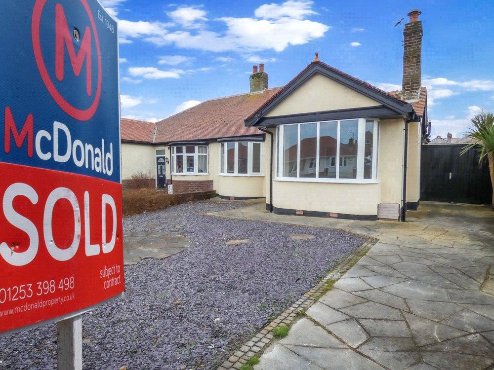 Guildford Avenue, Bispham, Blackpool 2 bed bungalow £200,000