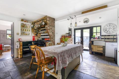11 Downing Avenue, Guildford, GU2 7SY
