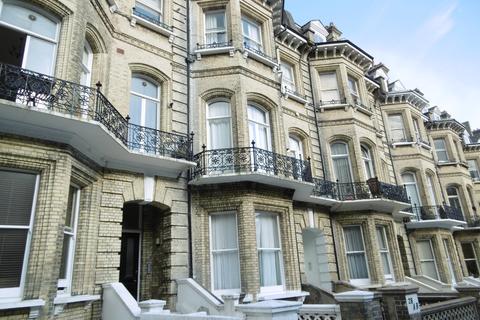 1 bedroom flat to rent, First Avenue, Hove BN3