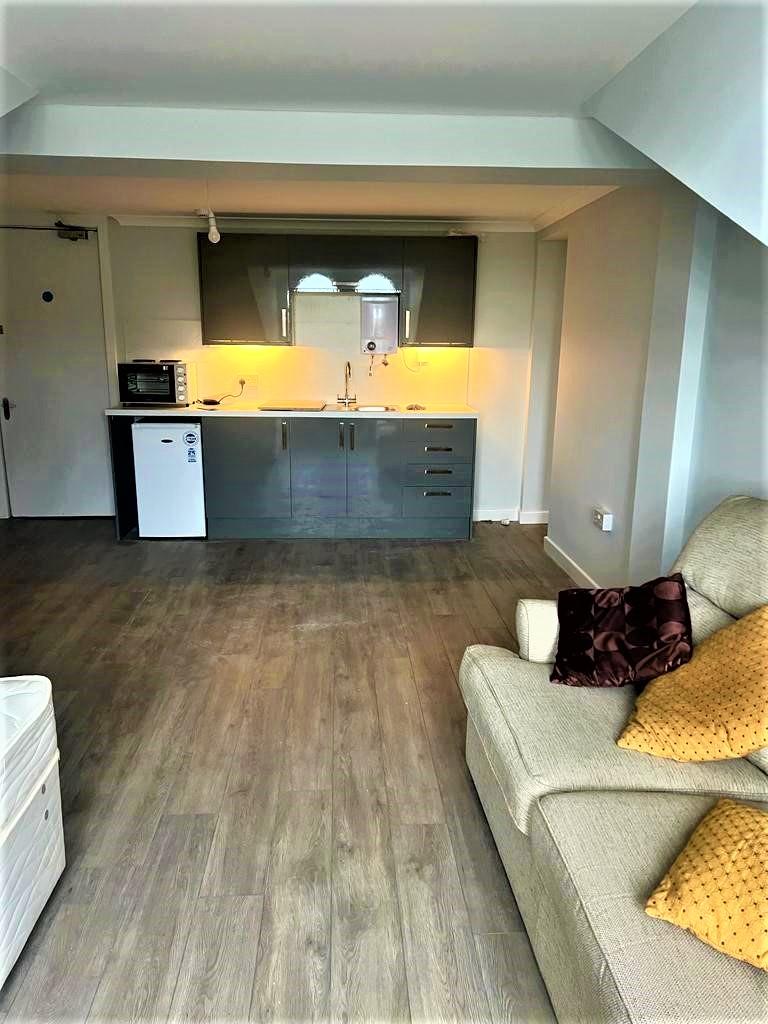 Peel Street, Glasgow, G11 1 bed flat £550 pcm (£127 pw)