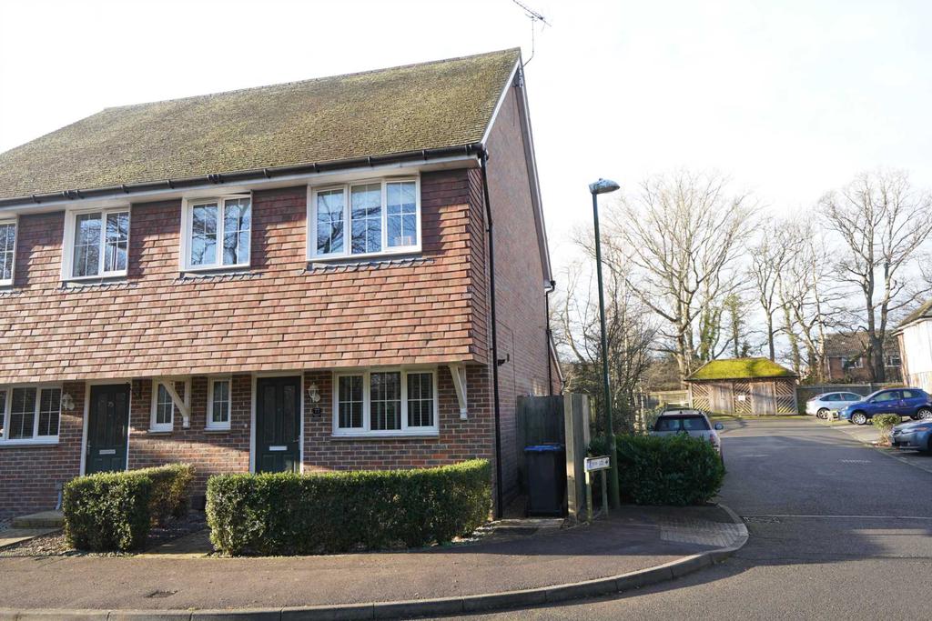 Sycamore Drive, Burgess Hill 3 bed semidetached house £499,950