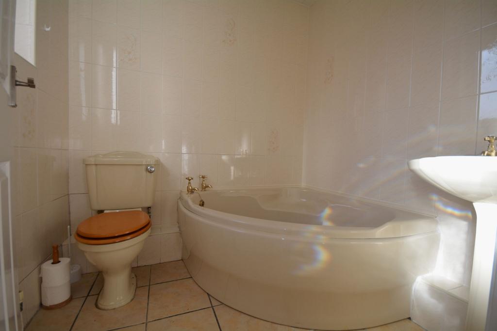 Photograph 4