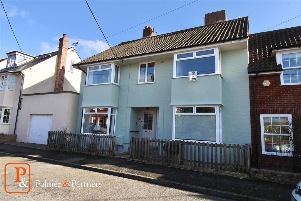 Lee Road, Aldeburgh 3 bed apartment £450,000