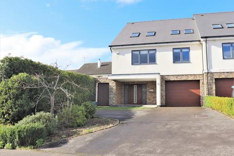 17 Dixton Close, Monmouth, NP25 3HE