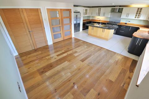 17 Dixton Close, Monmouth, NP25 3HE