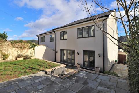 17 Dixton Close, Monmouth, NP25 3HE