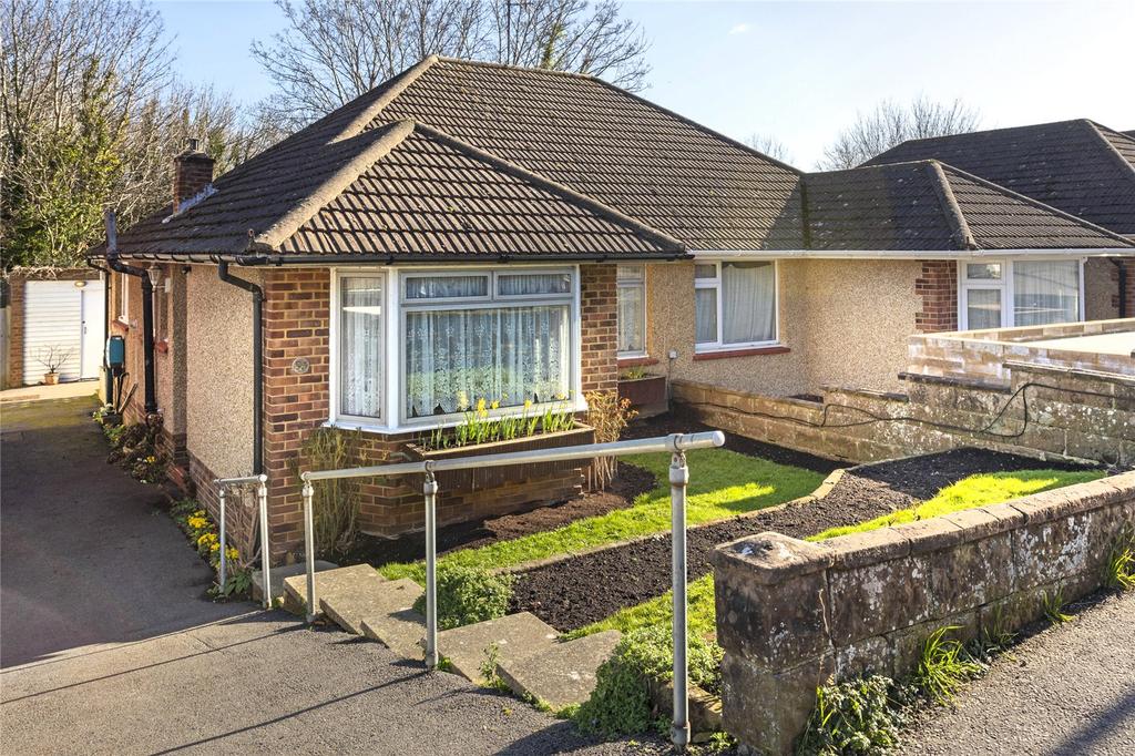 Dean Gardens, Portslade, East Sussex... 2 bed bungalow £350,000