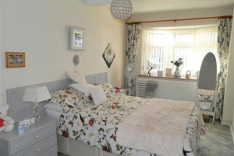 146 Cranham Gardens, Upminster, RM14 1JT