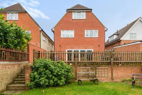 11a Chiltern Road, Marlow, SL7 2PW