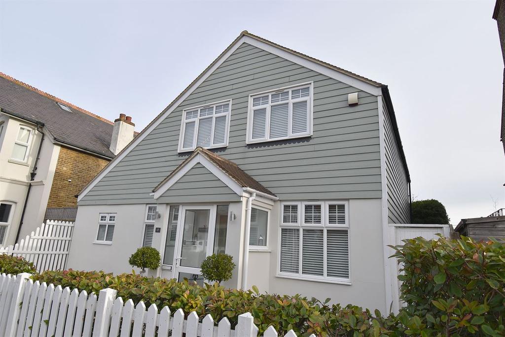 Wynn Road, Tankerton, Whitstable 4 bed detached bungalow £775,000