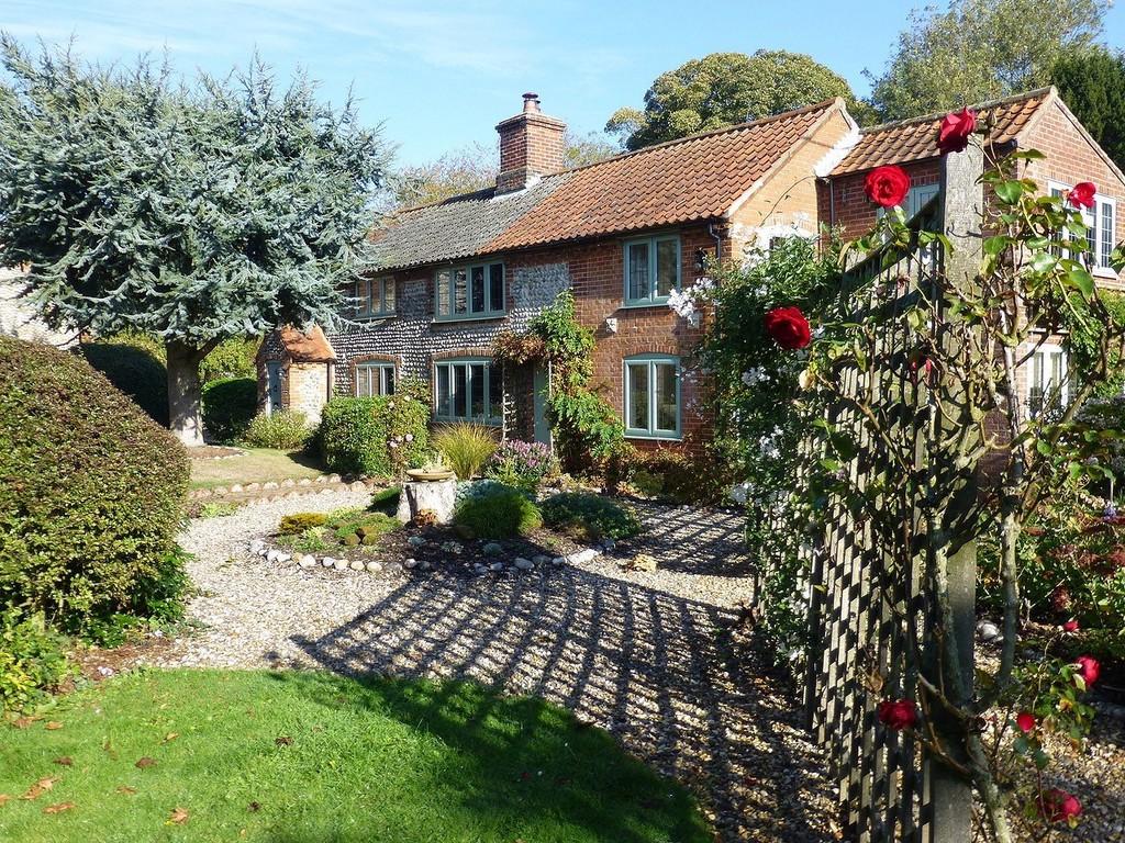 Matlaske 3 bed cottage £840,000