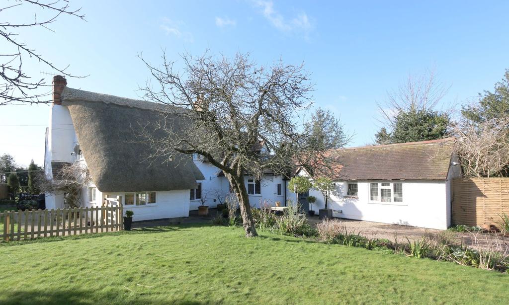 Broom Lane, Dunnington, Alcester, B49 3 bed detached house £675,000