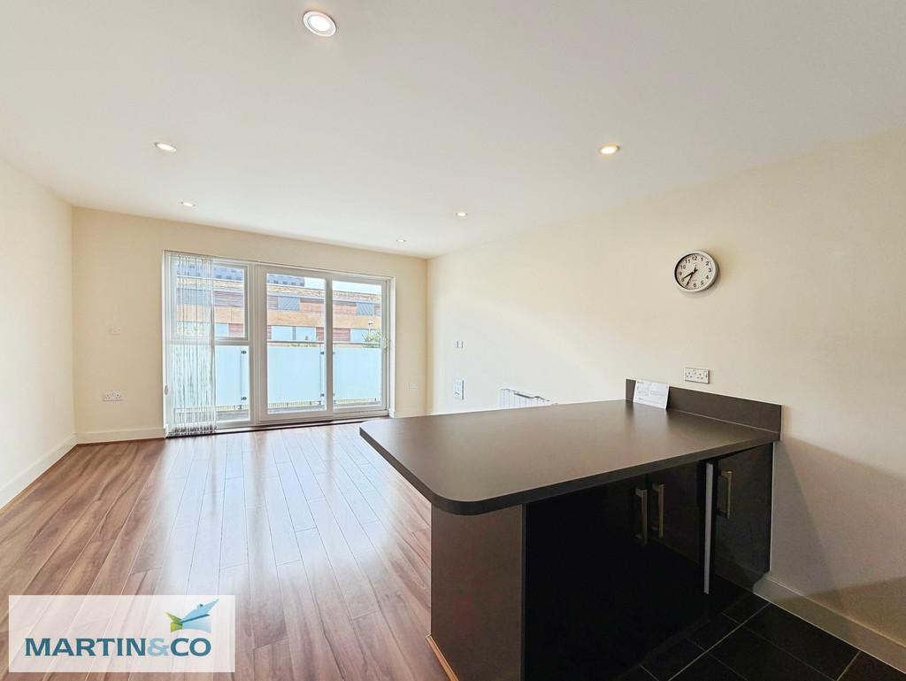 Apartment in Kennet Island - View 2