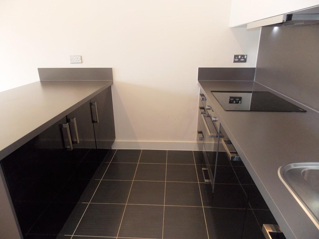 Apartment in Kennet Island - More
