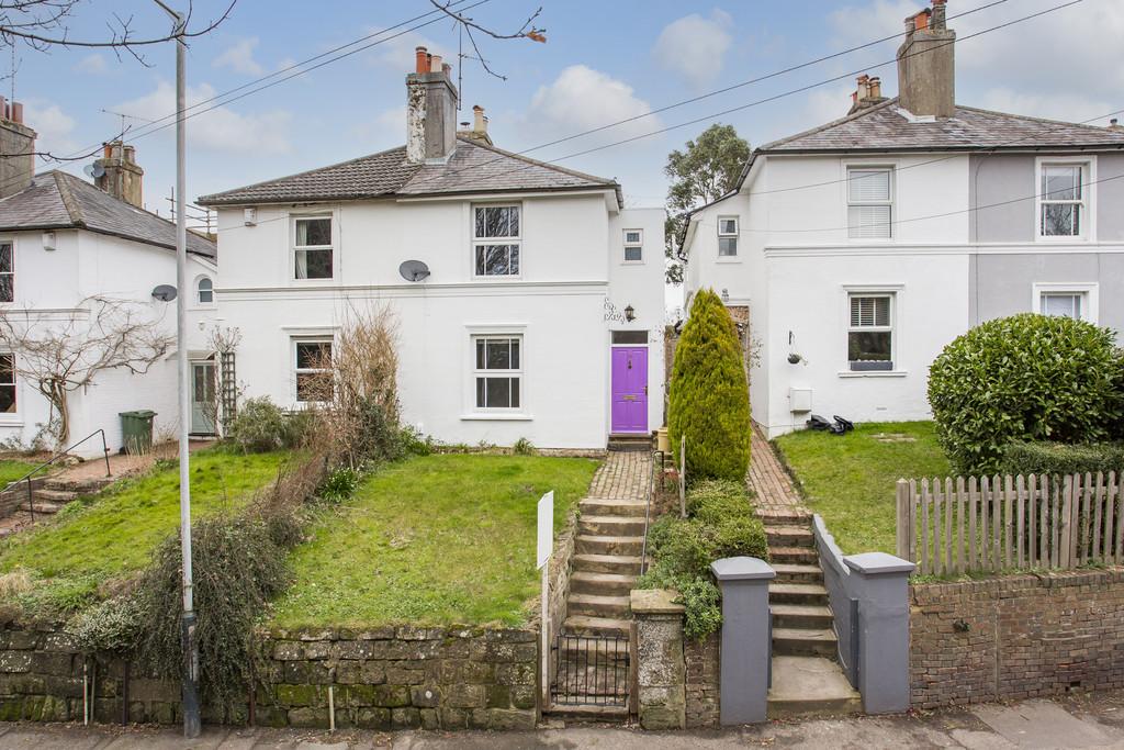 Speldhurst Road, Southborough 3 bed semidetached house £550,000
