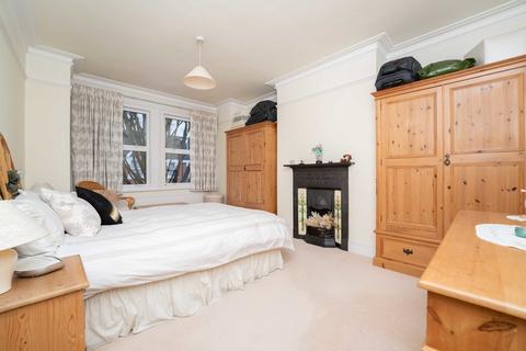 43 Wellington Road, London, W5 4UJ