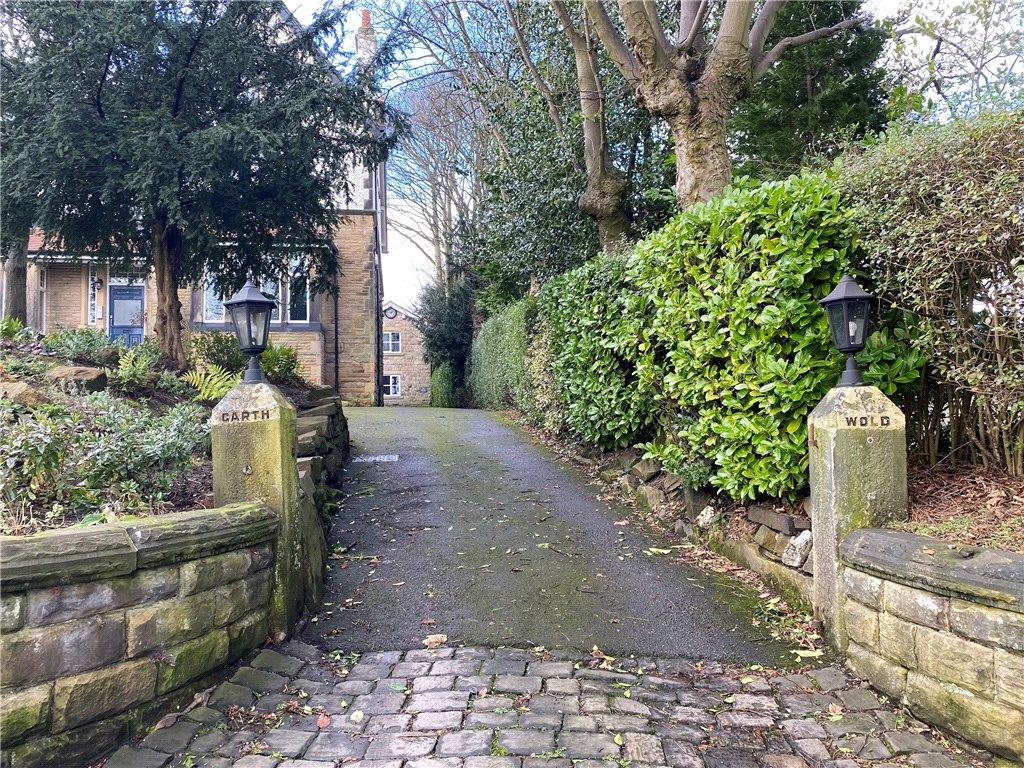 Old Park Road, Leeds 2 bed detached house £345,000