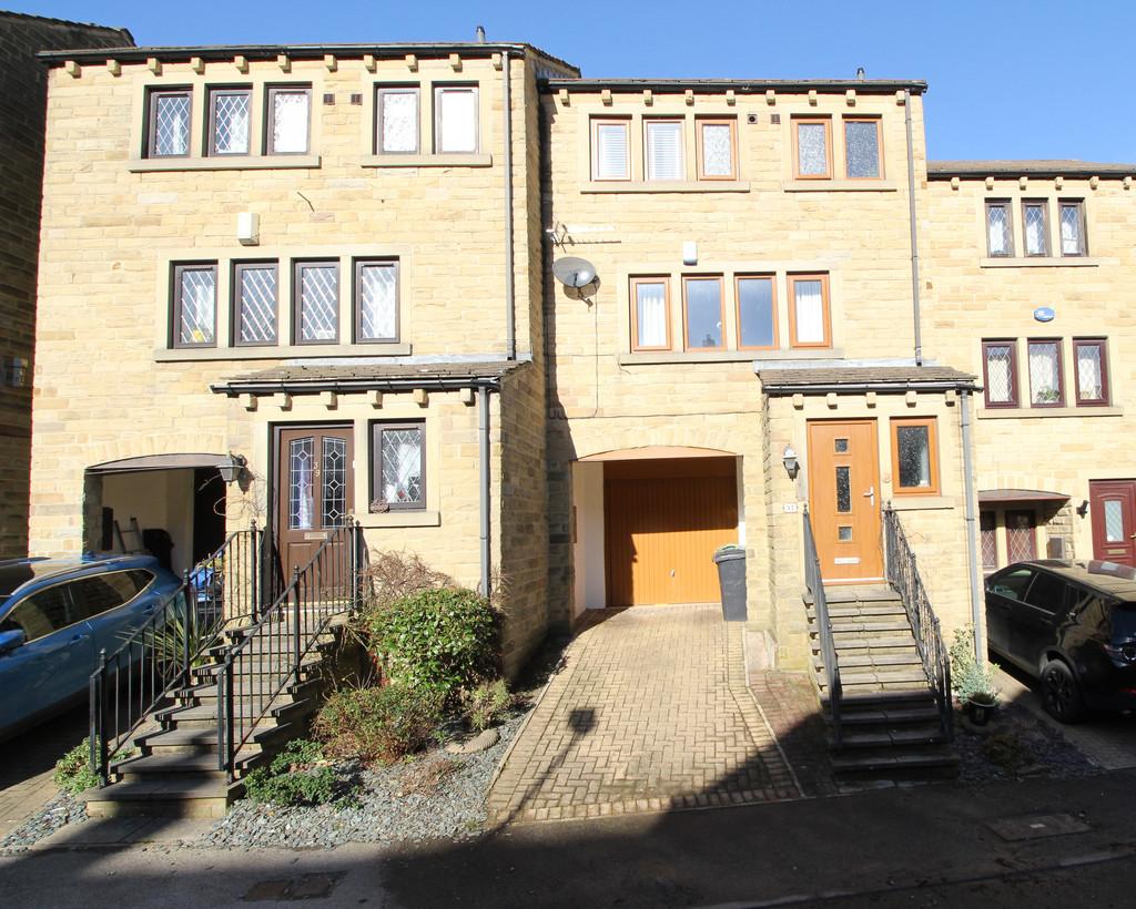 Dean Brook Road, Netherthong 3 bed townhouse £250,000