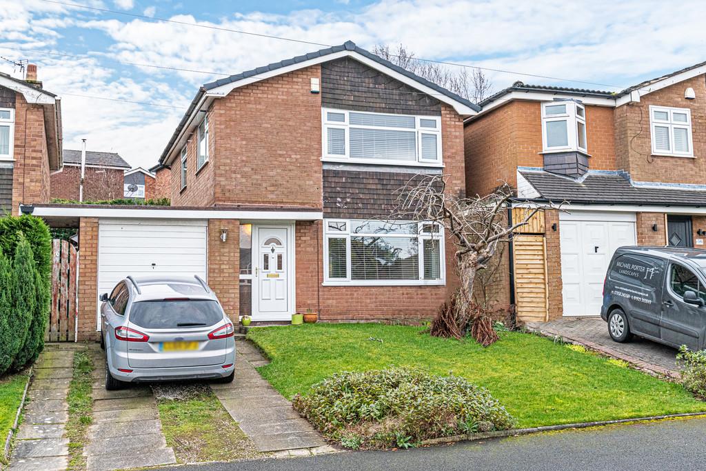 Kingsley Drive, Appleton, Warrington 3 bed detached house £340,000