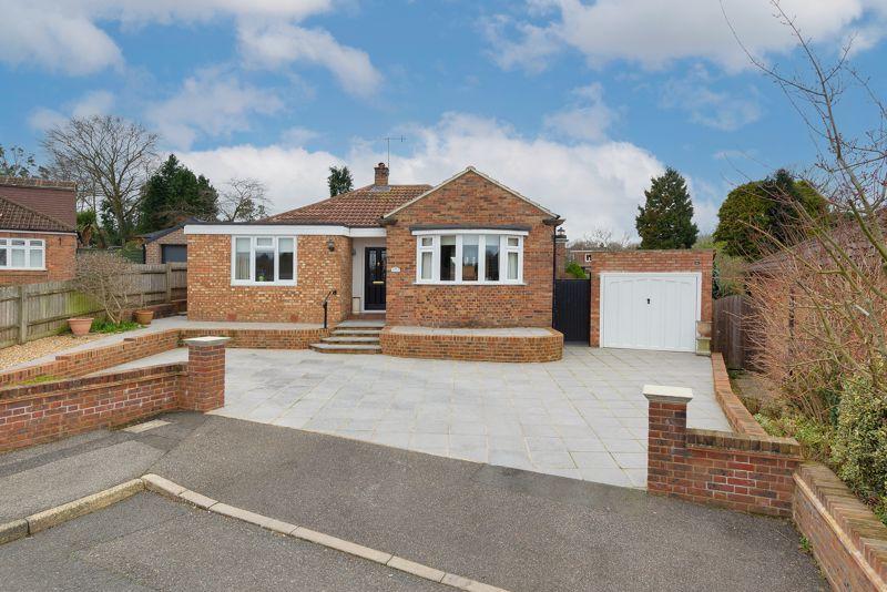 Rodney Avenue, Tonbridge, TN10 4JR 3 bed detached bungalow £725,000