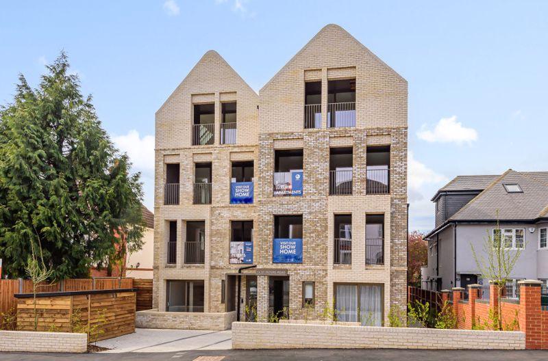St. Peters Road, South Croydon 2 bed apartment £415,000