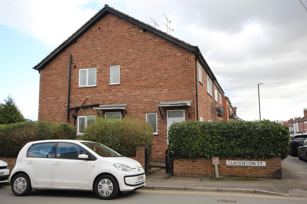 Clarendon Street, Coventry 2 bed ground floor £750 pcm (£