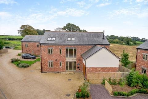 5 bedroom barn conversion for sale - Malpas