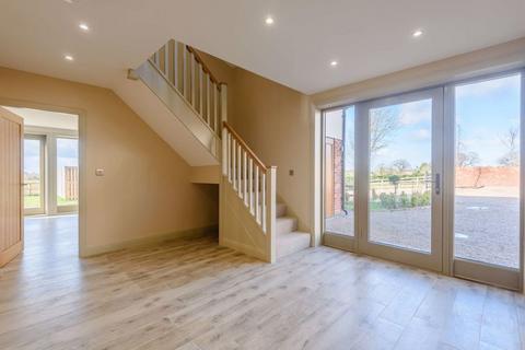 5 bedroom barn conversion for sale - Malpas