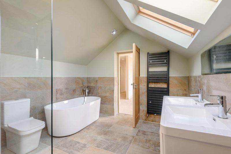 En-suite Bathrom