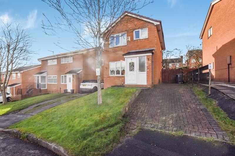 Morton Road, Runcorn 3 bed detached house £180,000