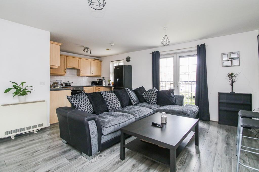 Marland Way, Stretford, Manchester, M32 2 bed apartment £175,000
