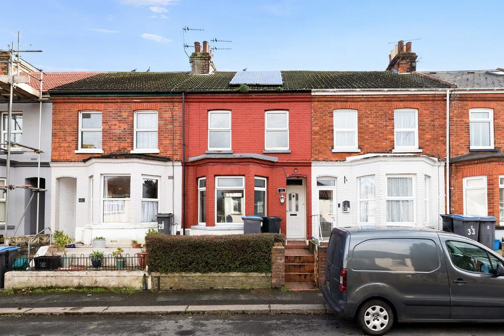 Westbury Road, Dover, CT17 3 bed terraced house £200,000