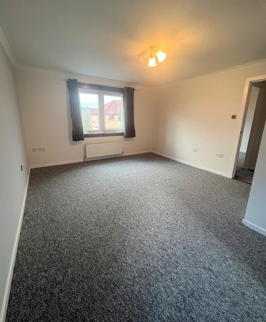 South Loch Park, Bathgate 2 bed apartment £675 pcm (£156 pw)