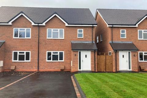 4 bedroom semi-detached house to rent, Sweeney Close