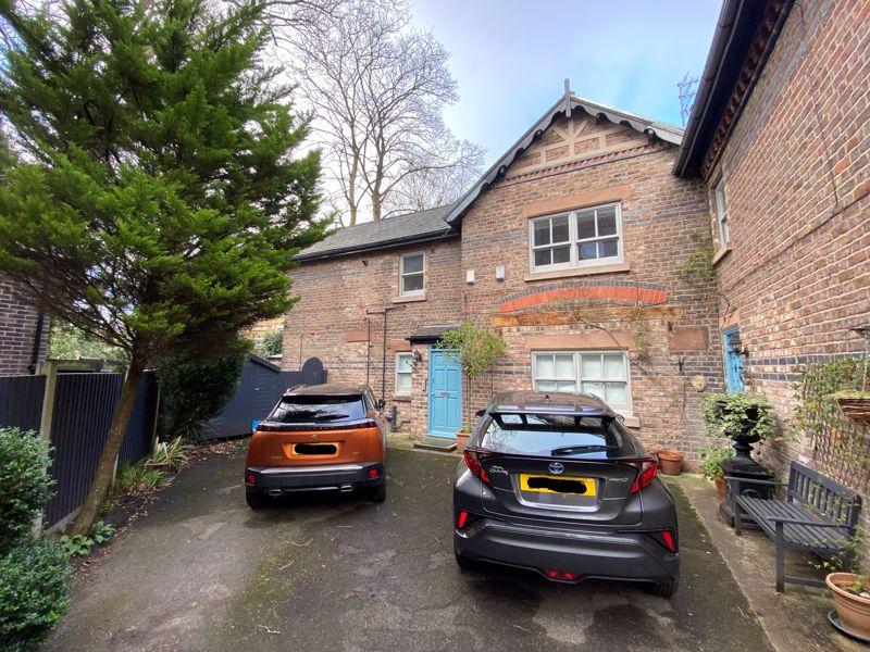 Livingston Drive North, Sefton Park, Liverpool 2 bed apartment £240,000