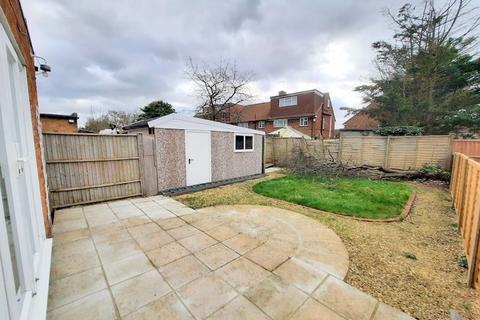 43 Horsham Road, Feltham, TW14 8LN