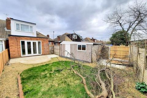 43 Horsham Road, Feltham, TW14 8LN