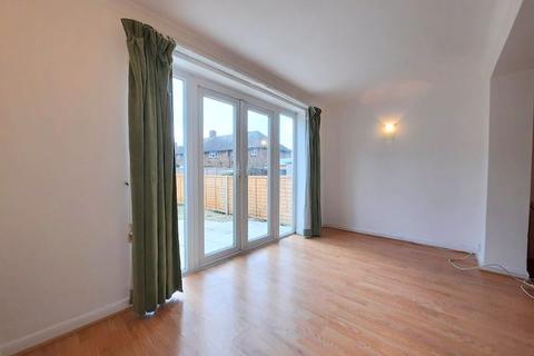 43 Horsham Road, Feltham, TW14 8LN