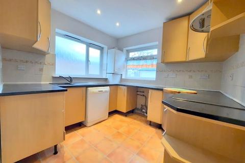 43 Horsham Road, Feltham, TW14 8LN