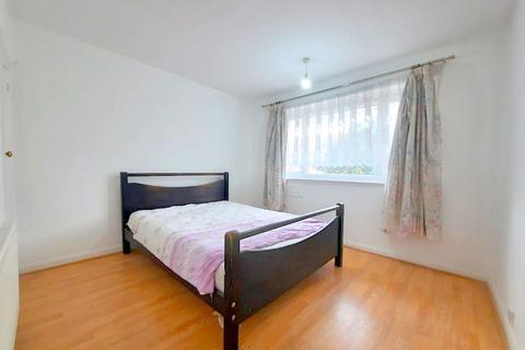 43 Horsham Road, Feltham, TW14 8LN